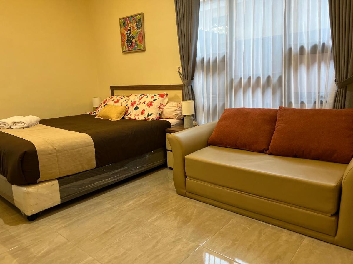 Apartamento Casa Familia Sleman  Exterior foto